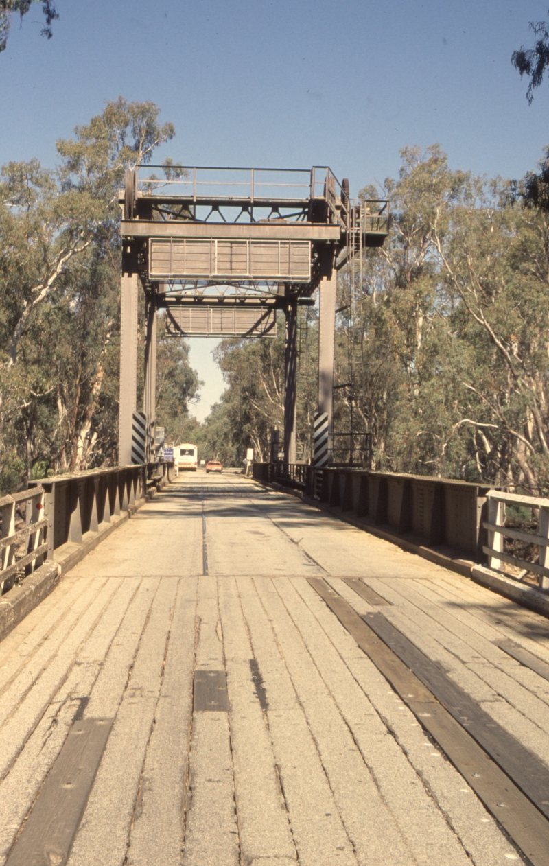 132084: Murrabit Bridge looking towards Kerang