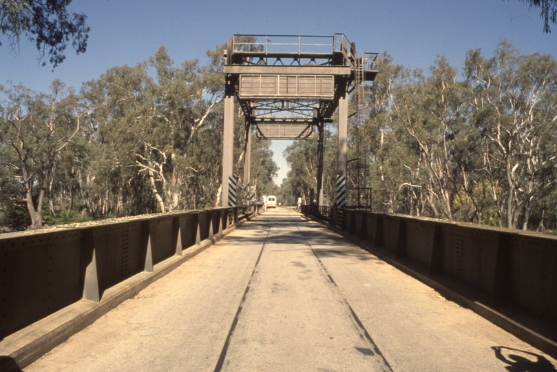 132085: Murrabit Bridge looking towards Kerang