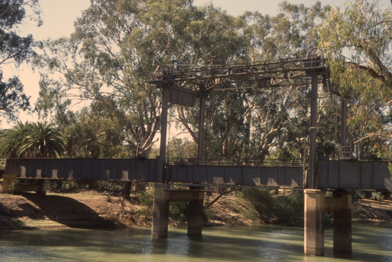 132086: Murrabit Bridge looking upsteam