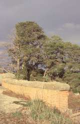 132116: Bendigo Line Forrest Street Over Bridge Melbourne side parapet