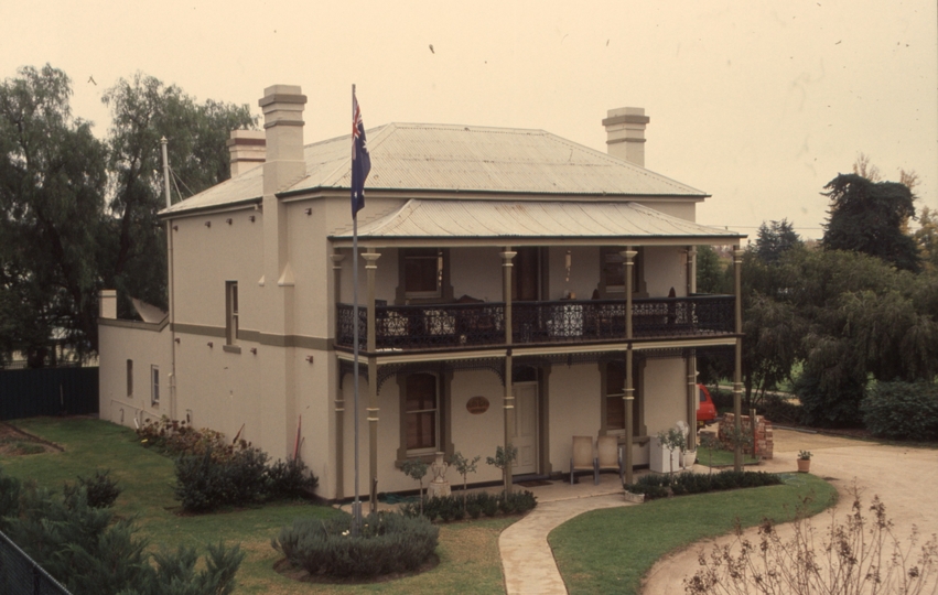 132179: Wagga Wagga Stationmaster's House