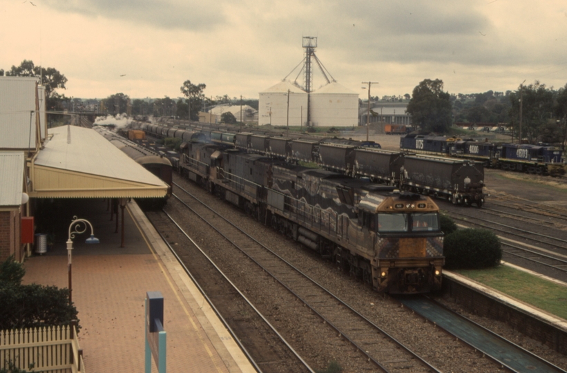 132188: Cootamundra Southbound Freight NR 30 NR 43 NR 96