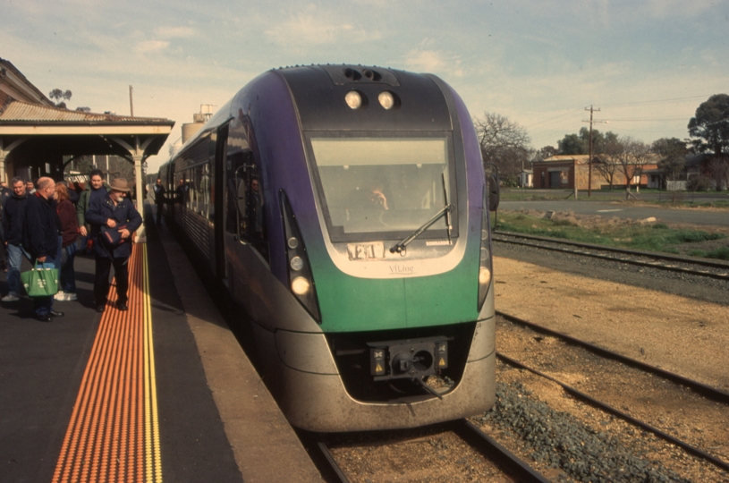 132220: Elmore Passenger to Echuca 1210 (1110),