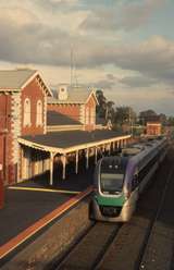 132237: Echuca 4:15pm Passenger to Southern Cross (1110), 1210