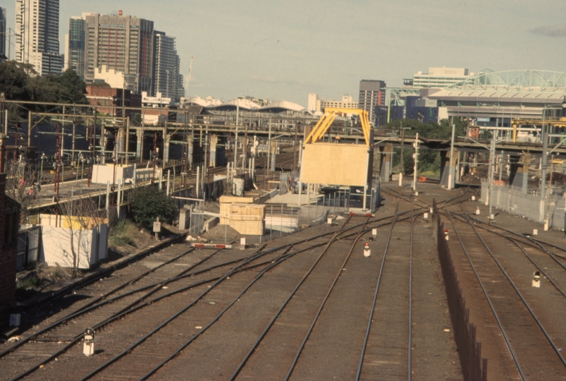 132249: North Melbourne New Concourse at Melbourne end under construction