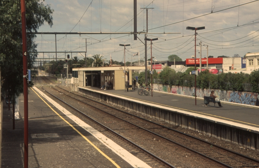 132411: Bentleigh looking towards Frankston