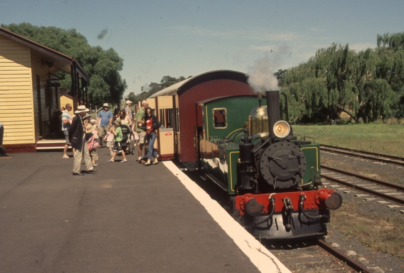 132592: Drysdale Passenger from Queenscliff 'Klondyke'