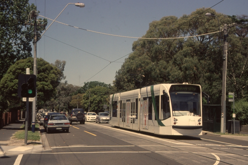 132606: Wattletree Road at Coonil Crescent Route 5 to Melbourne University D1 3518