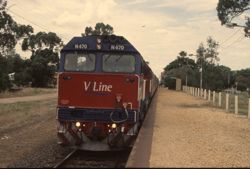 132631: Violet Town Passenger from Albury N 470