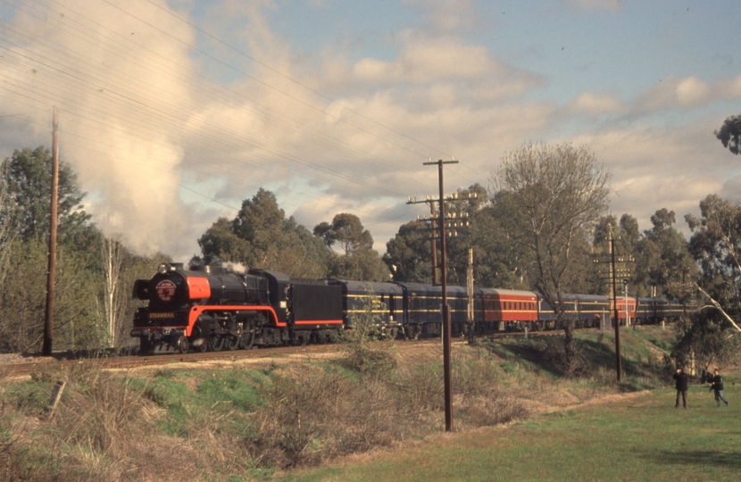 132715: Benalla R 761 shunting 8393 Steamrail Special to Albury Last NE BG Steam