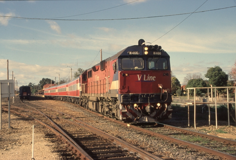 132718: Benalla Passenger from Wangaratta to Southern Cross N 466