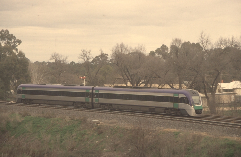 132739: Castlemaine Passenger to Bendigo V'Locity 1136 1236