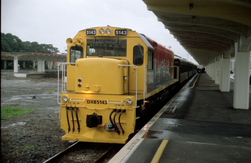 132825: Auckland (Strand), Governor's Special to Paekakariki DXB 5143