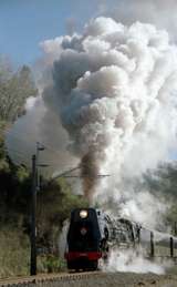 132853: Aug 10 2008 km 378.5 North Island Main Trunk Governor's Special to Paekakariki Ka 942