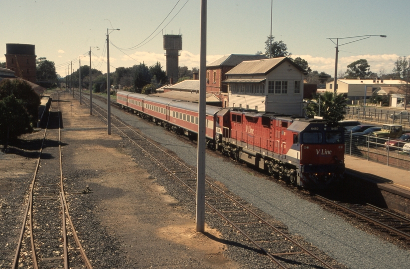 132909: Wangaratta 8324 Passenger to Southern Cross N 460