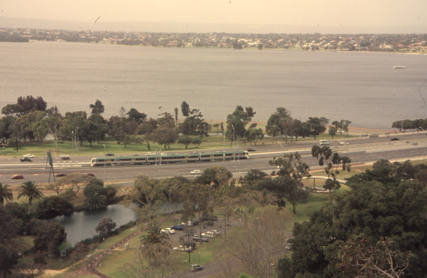 132951: Opposite Mounts Bay Suburban to Mandurah 3-car B Set viewed from Kings Park