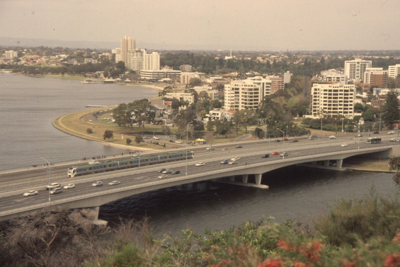 132954: Narrows Bridge Suburban to Mandurah B Set