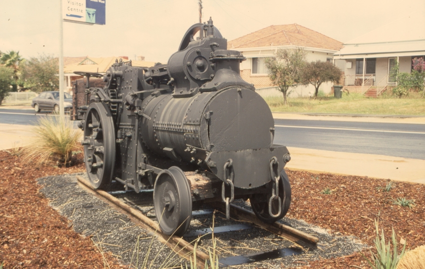 133055: Collie Visitors' Centre Traction Engine converted into Locomotive