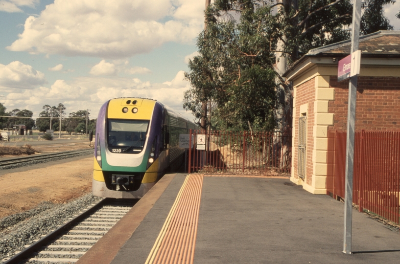 133243: Elmore Passenger from Echuca V'Locity 1239 1339 1139