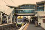 133279: Dandenong Passenger to Traralgon V'Locity 1137 leading