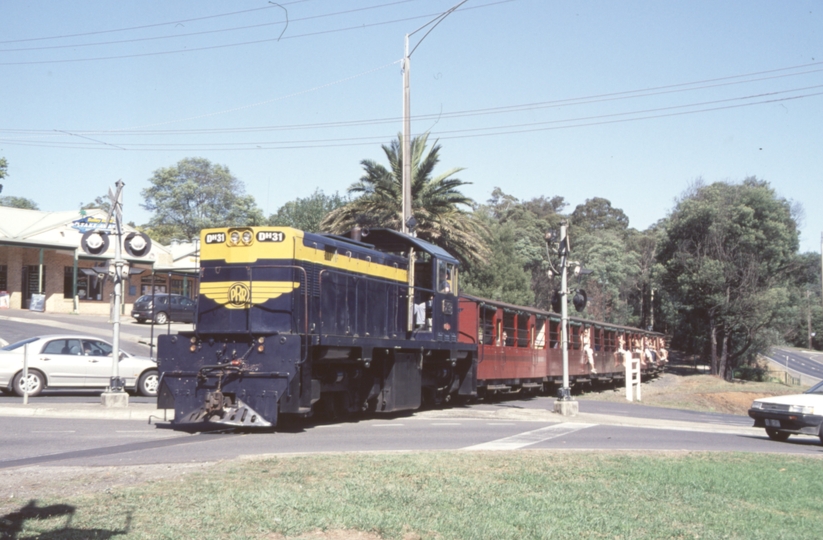 133346: Cockatoo (McBride Street), Passenger to Belgrave DH 31