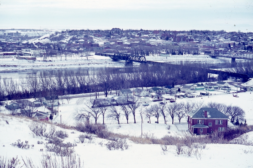 133389: Medicine Hat AB Canada CPR Eastbound Freight crossing South Saskatchewan River Bridge viewed  from Crescent Heights