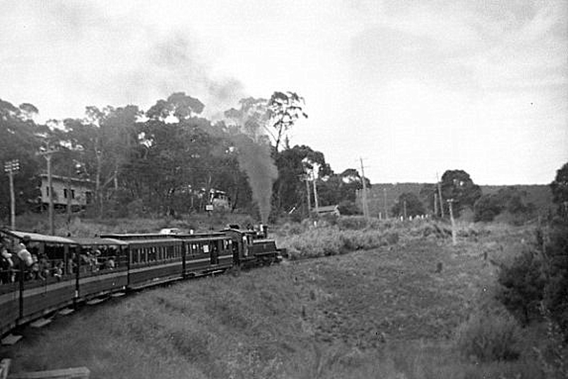 133486: Upper Ferntree Gully Down Side Bridge No 1 Down Passenger 7A