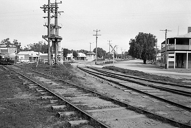 133525: Koondrook looking towards Kerang