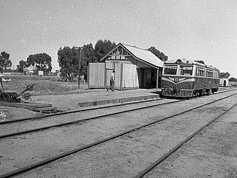 133564: Wakool Down Railcar to Balranald 102 HP DRC