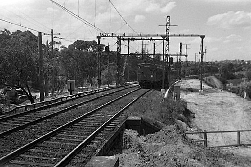 133672: East Camberwell Up Box Hill Line Suburban Tait Third Track under construction