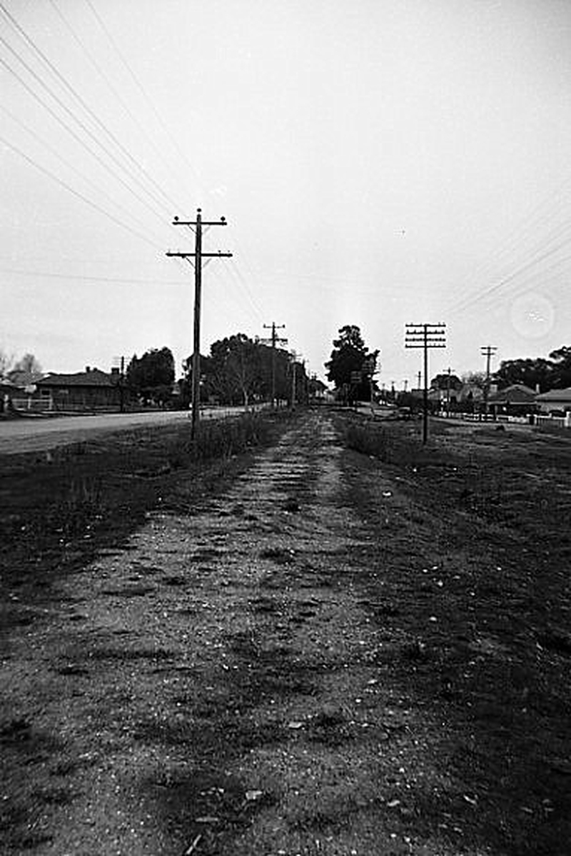 133695: Wangaratta Down side remains of narrow gauge