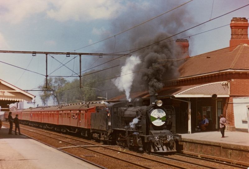 133735: Clifton Hill Down Hurstbridge High School Special K 184