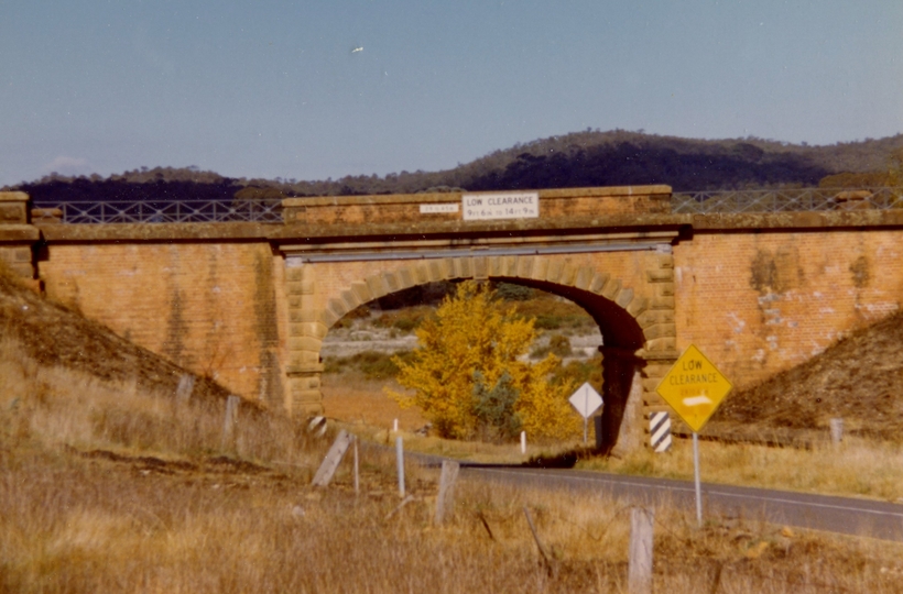 133809: Bridge near Chewton -1