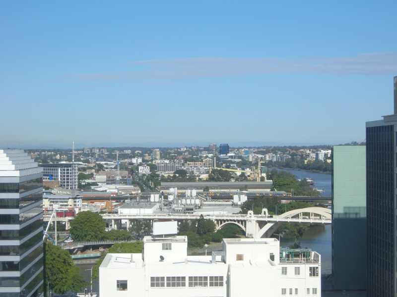 135246: South Brisbane Up 6-car Suburban Train taken from Hotel Room