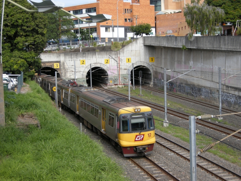 135266: Brunswick Street Tunnel Gotha Street Portal Up Suburban Set 12 trailing