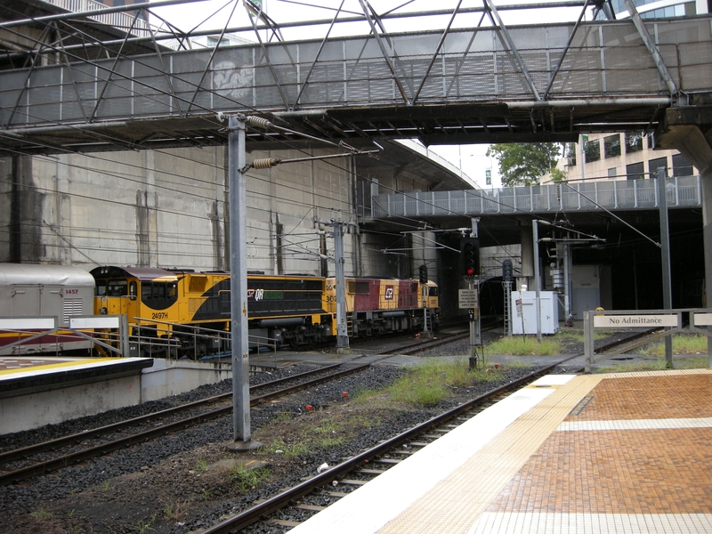 135277: Brisbane Central Down Sunlander 2307 2497H