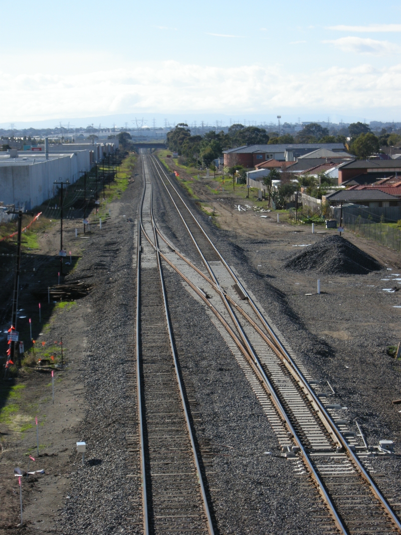 135402: Passing Lane No 1 South end looking North from Keilor Park Drive