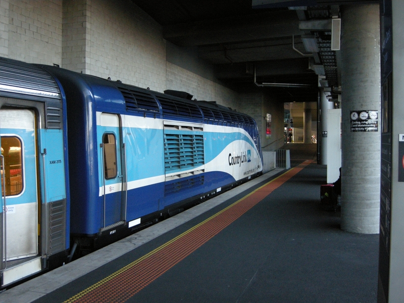 135458: Southern Cross Platform 1 Day XPT to Sydney XP 2011 trailing