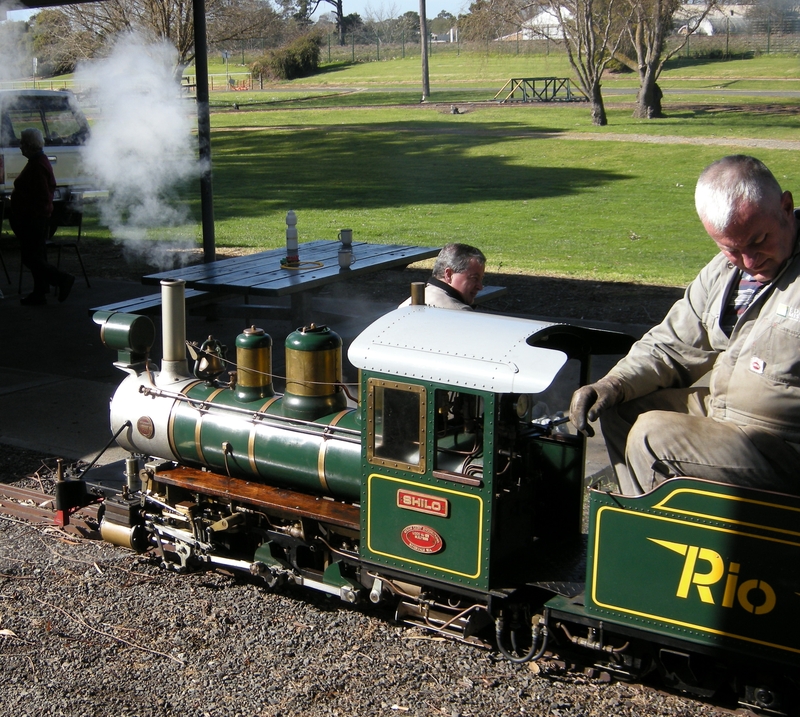 135509: Traralgon Gippsland Model Engineering Society Passenger leading locomotive 'Shilo' Willis 27-88 2-6-0