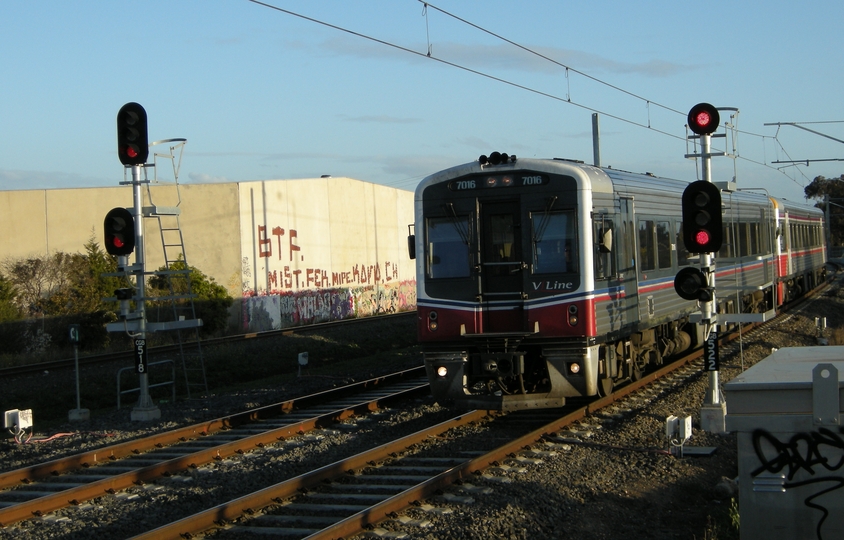 135566: Craigieburn Down Passenger to Seymour 7016 70xx