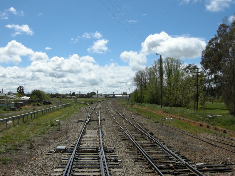 135760: Cootamundra South Junction loooking towards Sydney