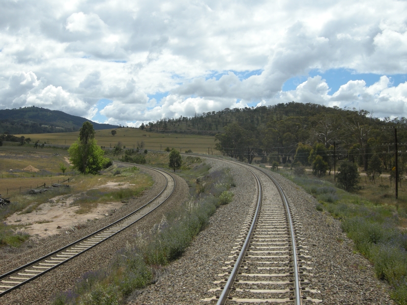 135776: Bethungra Spiral near South limit of deviation looking towards Sydney