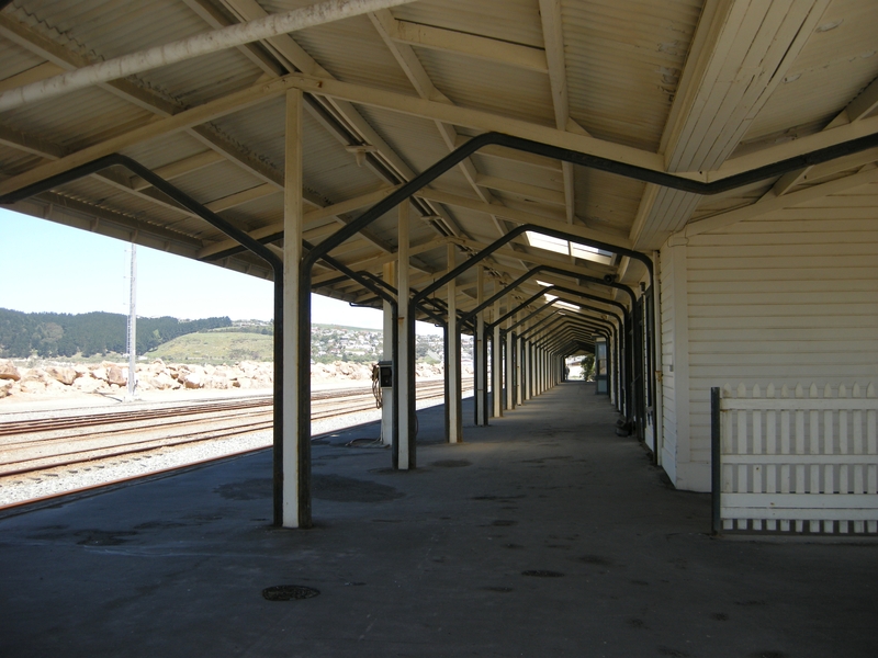 136042: Oamaru Old rails used as roof support