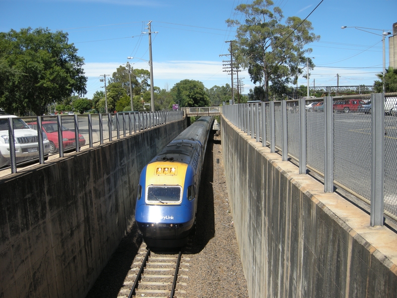 136282: Wangaratta Day XPT to Sydney XP 2012 leading