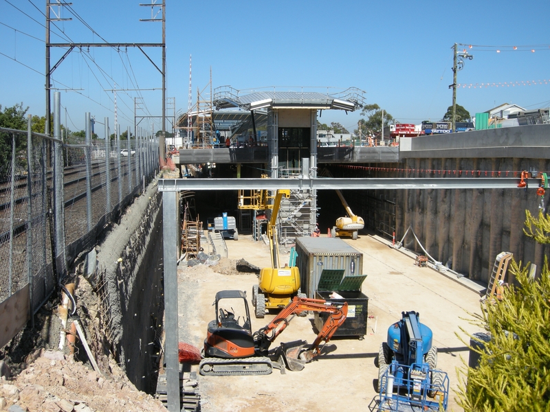 136290: Nunawading looking towards Melbourne and new station