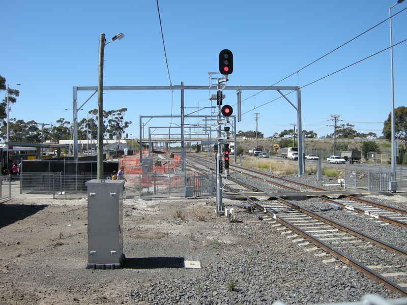 136294: Craigieburn looking North from platform