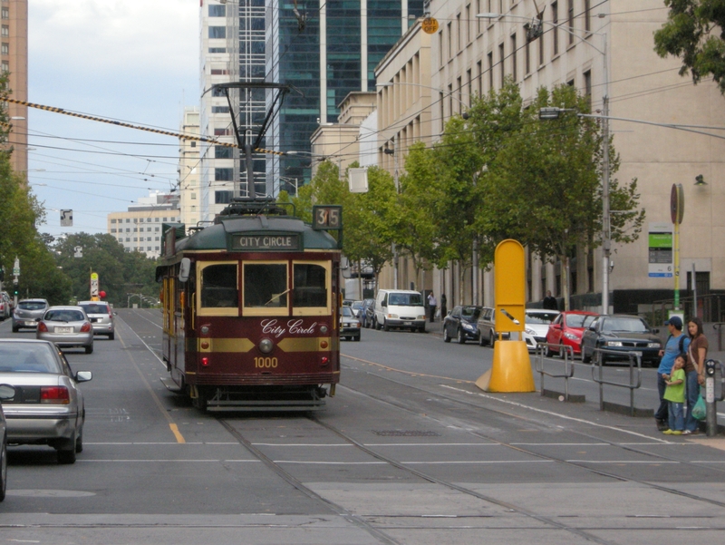 136417: Latrobe Street at Swanston Street Eastbound City Circle W6 1000