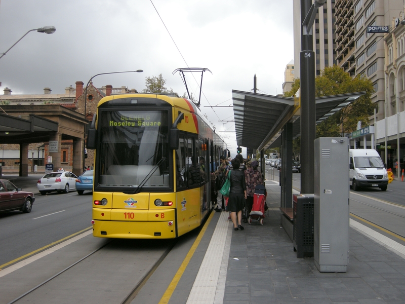 136577: Adelaide Railway Station to GlenelgFlexity 110