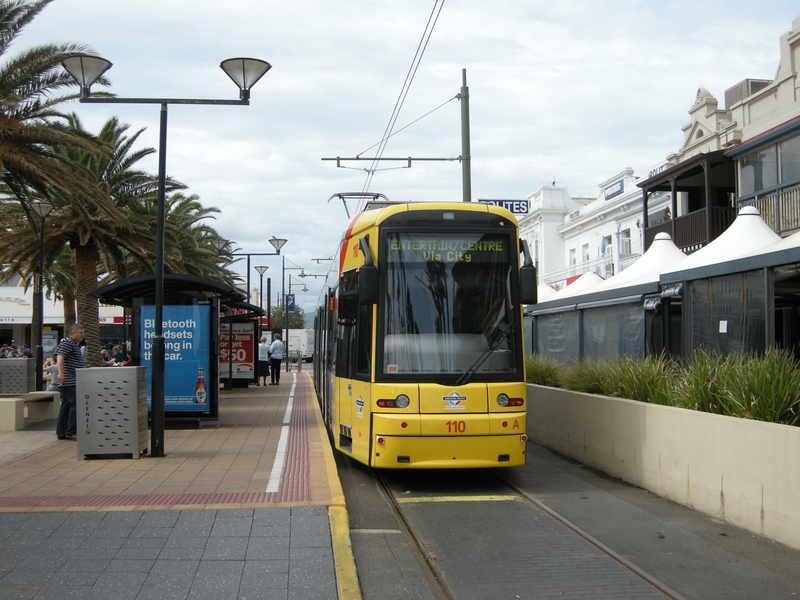 136653: Glenelg Moseley Square to Hindmarsh Flexity 110