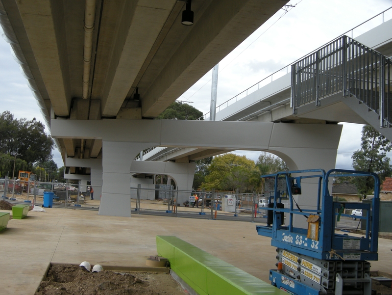 136665: South Road Overpass looking towards City